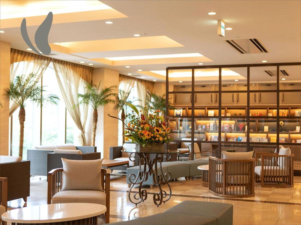 Almont Hotel Naha Omoromachi Екстериор снимка