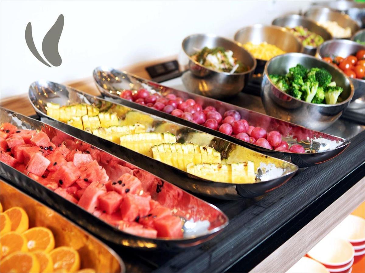 Almont Hotel Naha Omoromachi Екстериор снимка